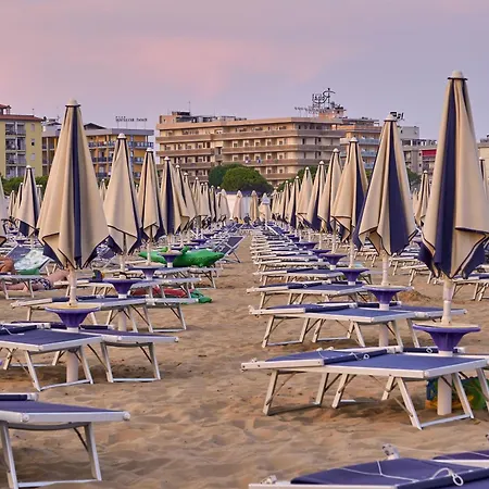 Apartment Graceful With A Bright Terrace - Beahost Bibione