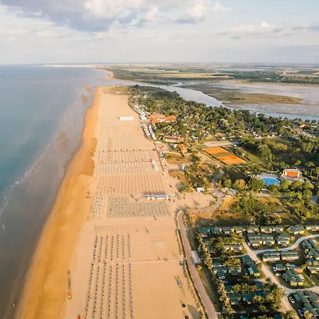 Just Relax In A Area Near The Appartement Bibione